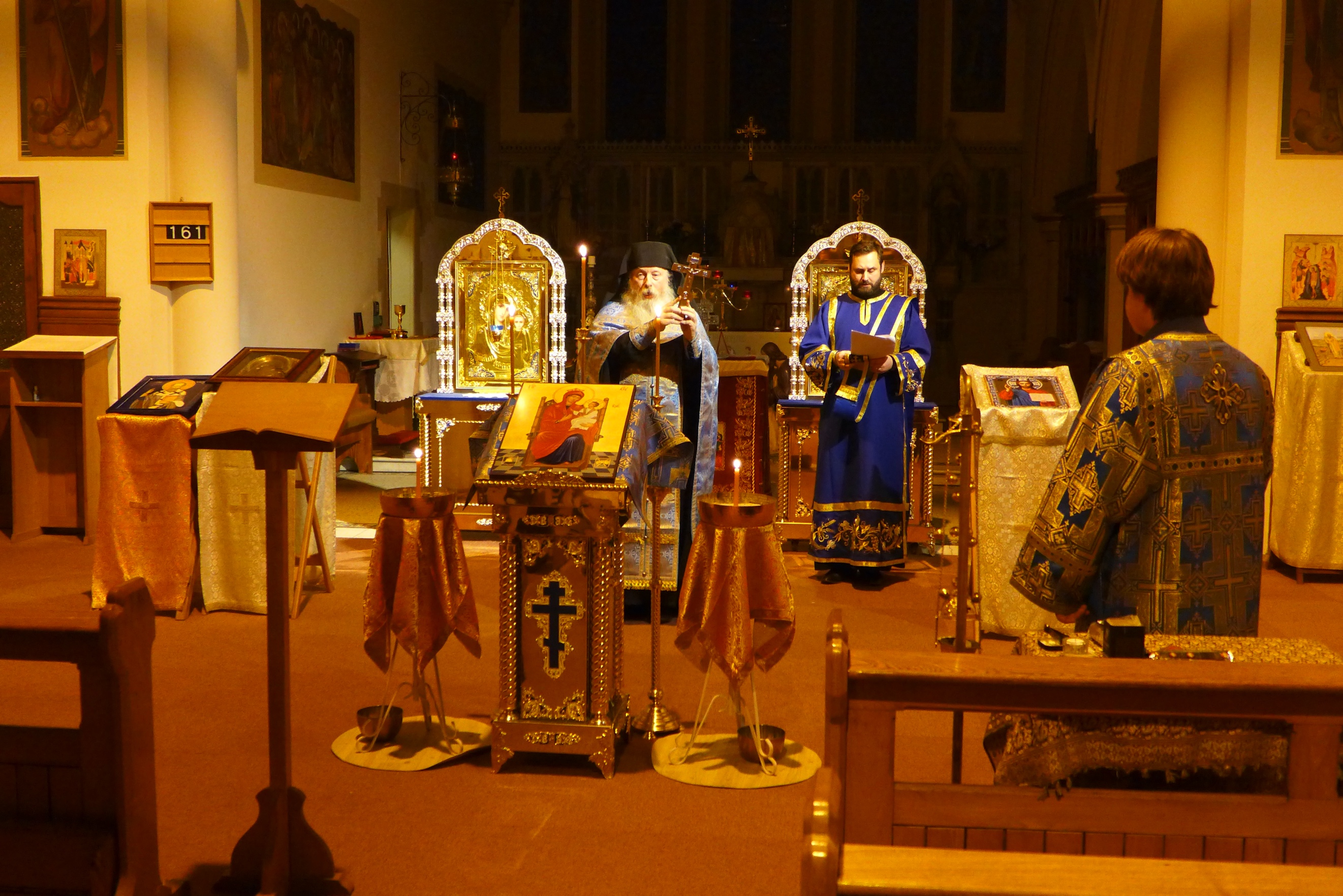 Fr. Mark & Deacon Mark chant the blessing